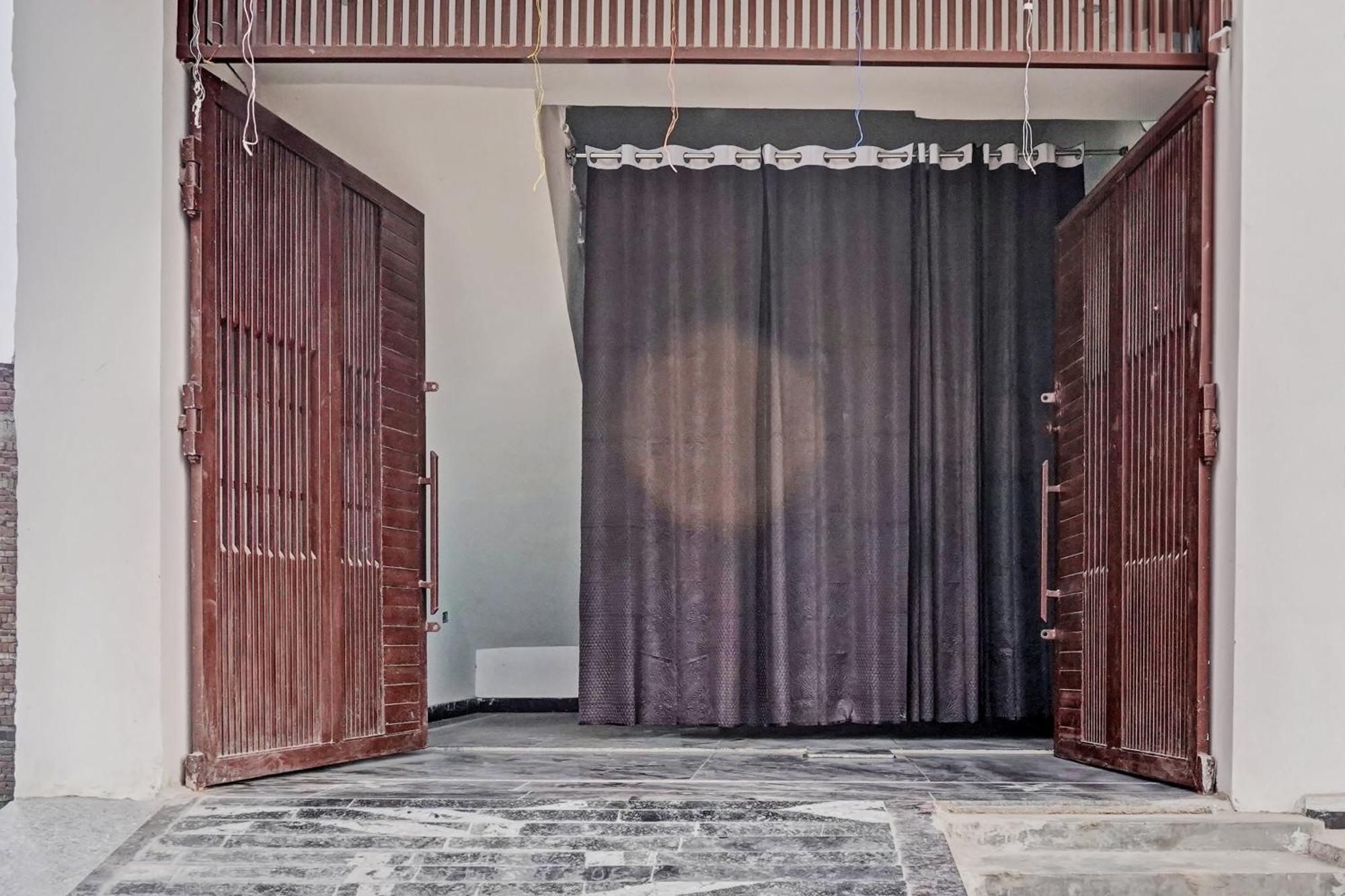 Hotel O Highway Plaza And Resorts 2 Hathras Экстерьер фото
